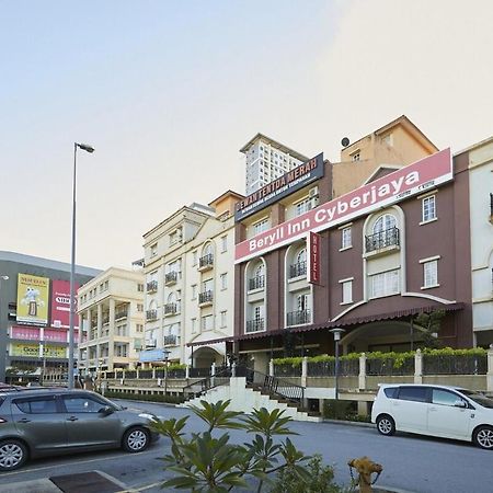 Beryll Inn Cyberjaya Hotel Екстериор снимка