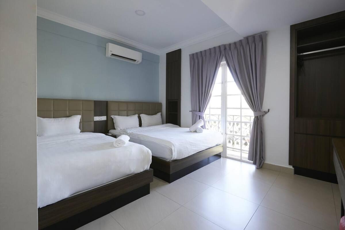 Beryll Inn Cyberjaya Hotel Екстериор снимка